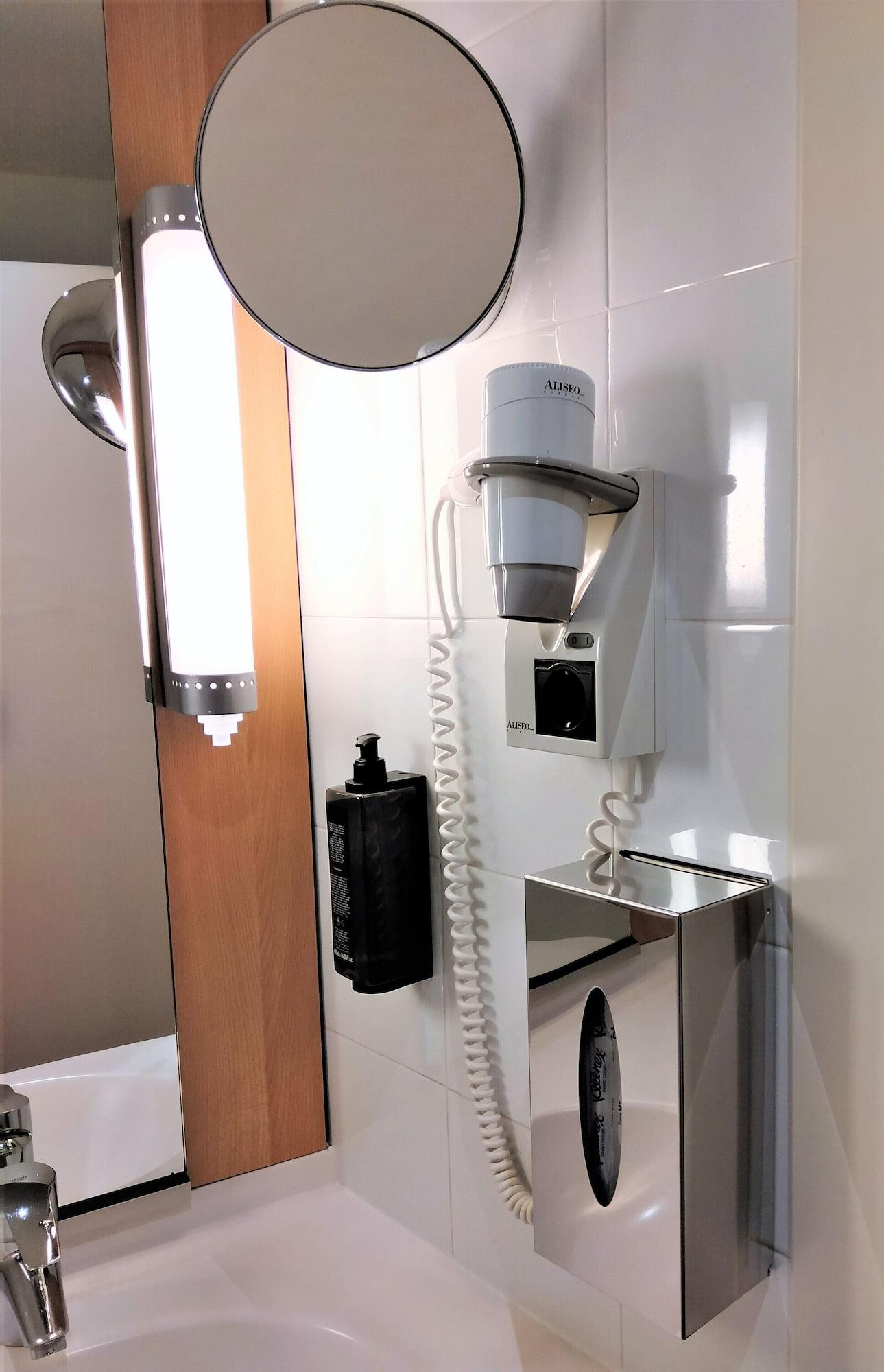 Ibis Barcelona Mollet Hotel 2*