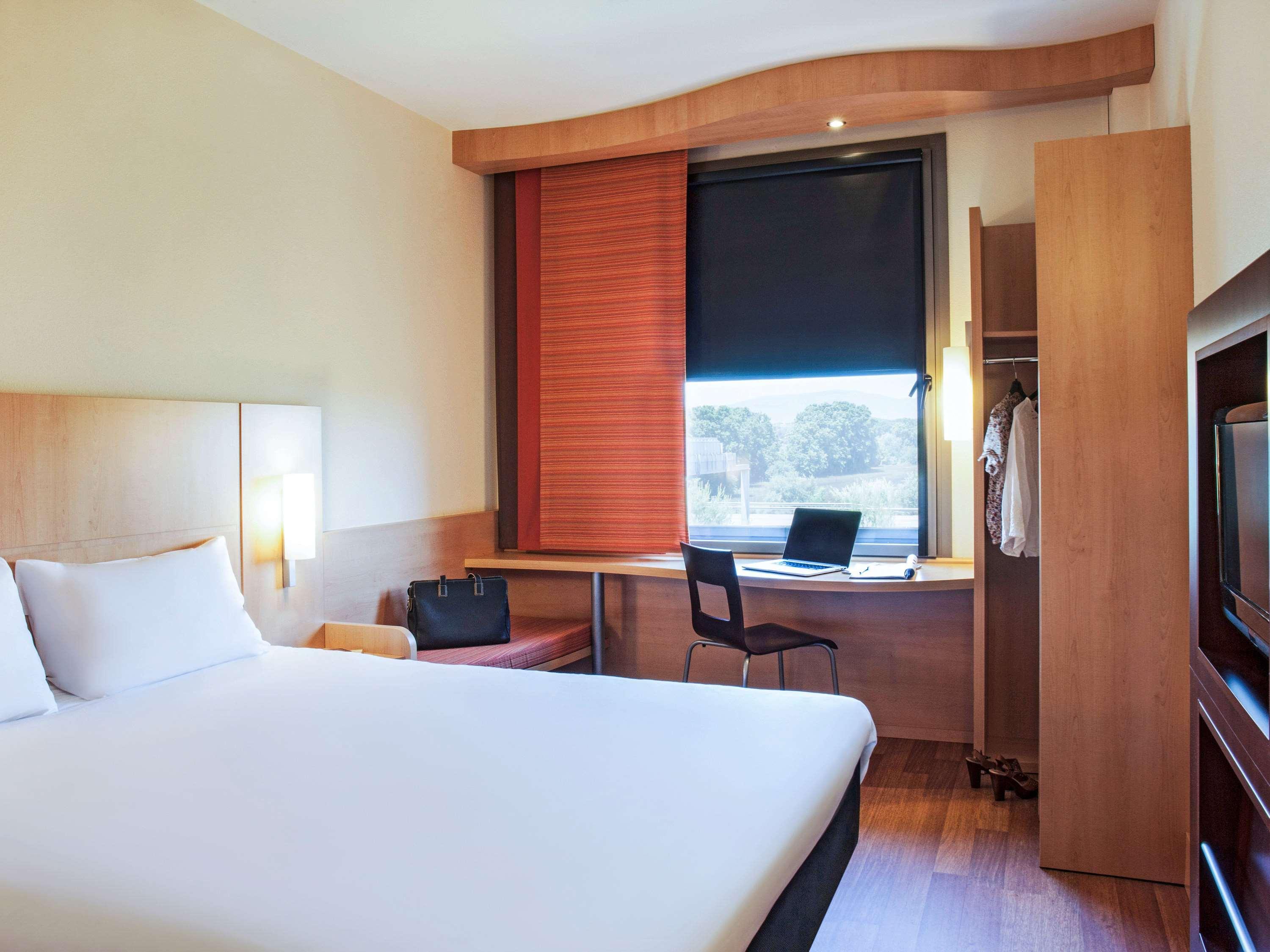 Ibis Barcelona Mollet 2*