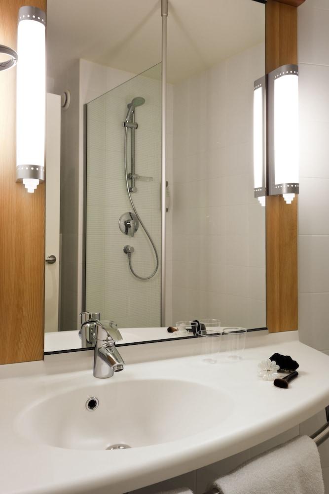 Hotel Ibis Barcelona Mollet 2*